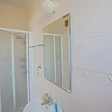 Dafnis Chrysos - Modern 3 Bedroom With Pool - Close To Fig Tree Bay Villa *